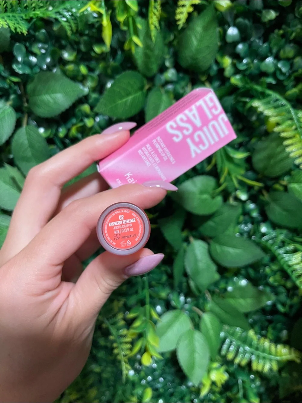 Kaja Juicy Glass Hydrating  Lip Oil - Raspberry Refresher 02